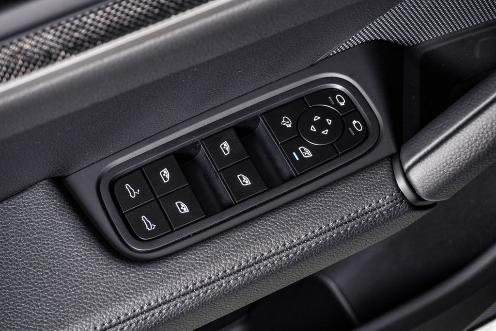 New 2026 Porsche Cayenne AWD/4WD image 26