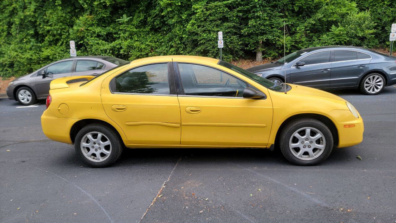 Used 2004 Dodge Neon SXT w/ Sport Appearance Group FWD image 4