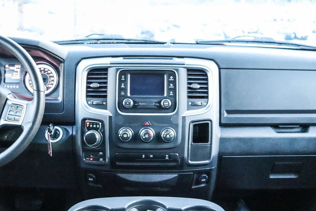 Used 2024 RAM 1500 Warlock AWD/4WD image 15