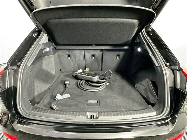 Used 2022 Audi Q4 e-tron Prestige image 32