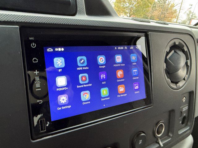 Used 2014 Ford E-250 and Econoline 250 w/ Power Group image 24