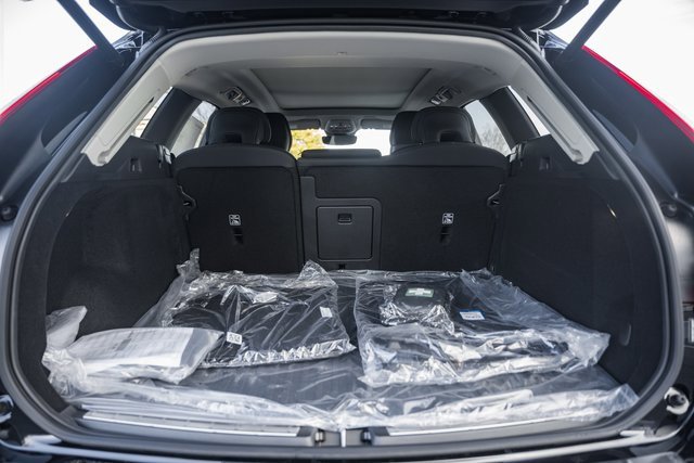 New 2026 Volvo XC60 B5 Plus w/ Protection Package Premier image 9