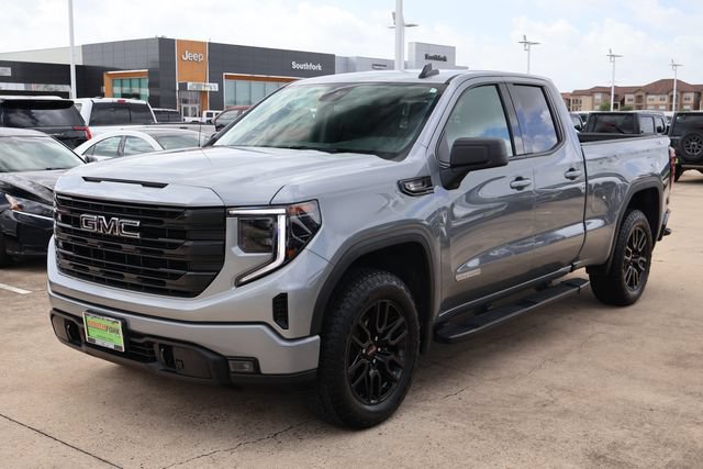 Used 2025 GMC Sierra 1500 Elevation w/ Preferred Package AWD/4WD image 3