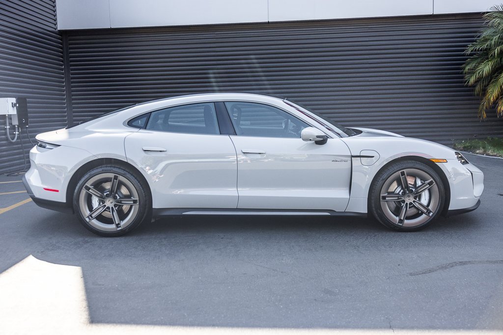 Certified 2025 Porsche Taycan Turbo image 10