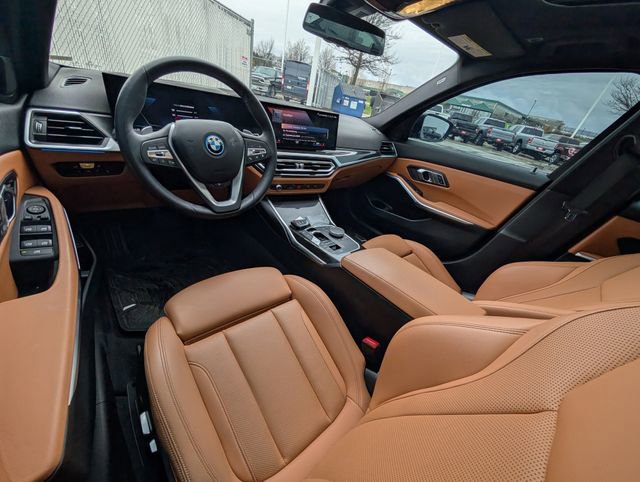 Used 2023 BMW 330e xDrive w/ Convenience Package image 6
