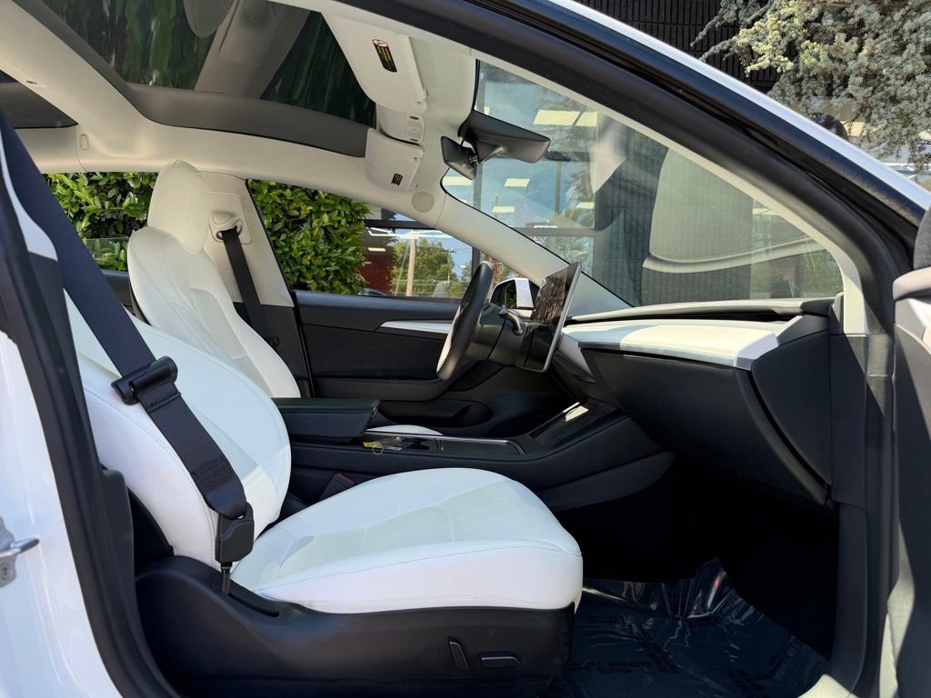 Used 2021 Tesla Model 3 Standard Range Plus RWD image 30