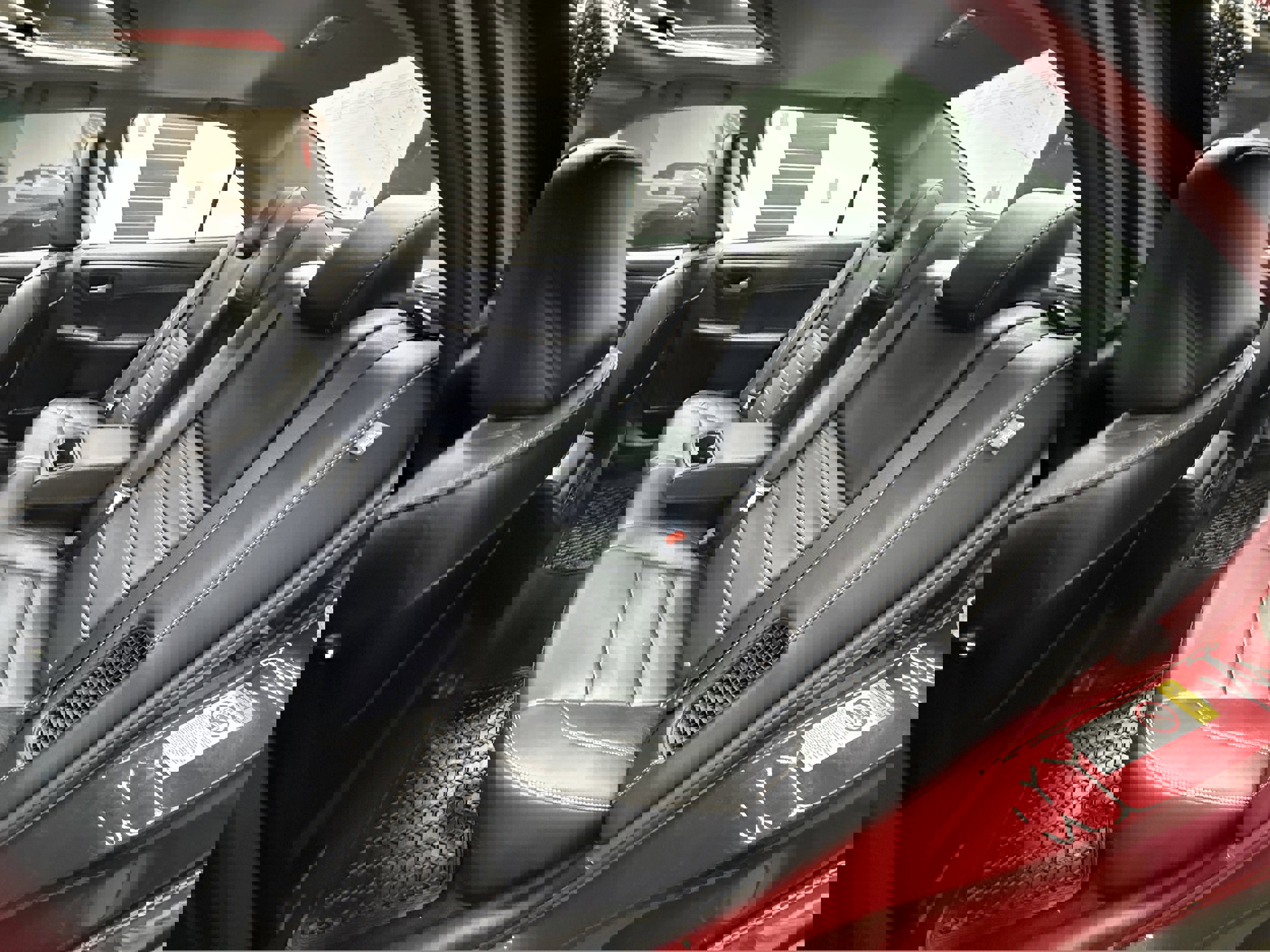 Used 2017 Toyota Camry XLE image 19