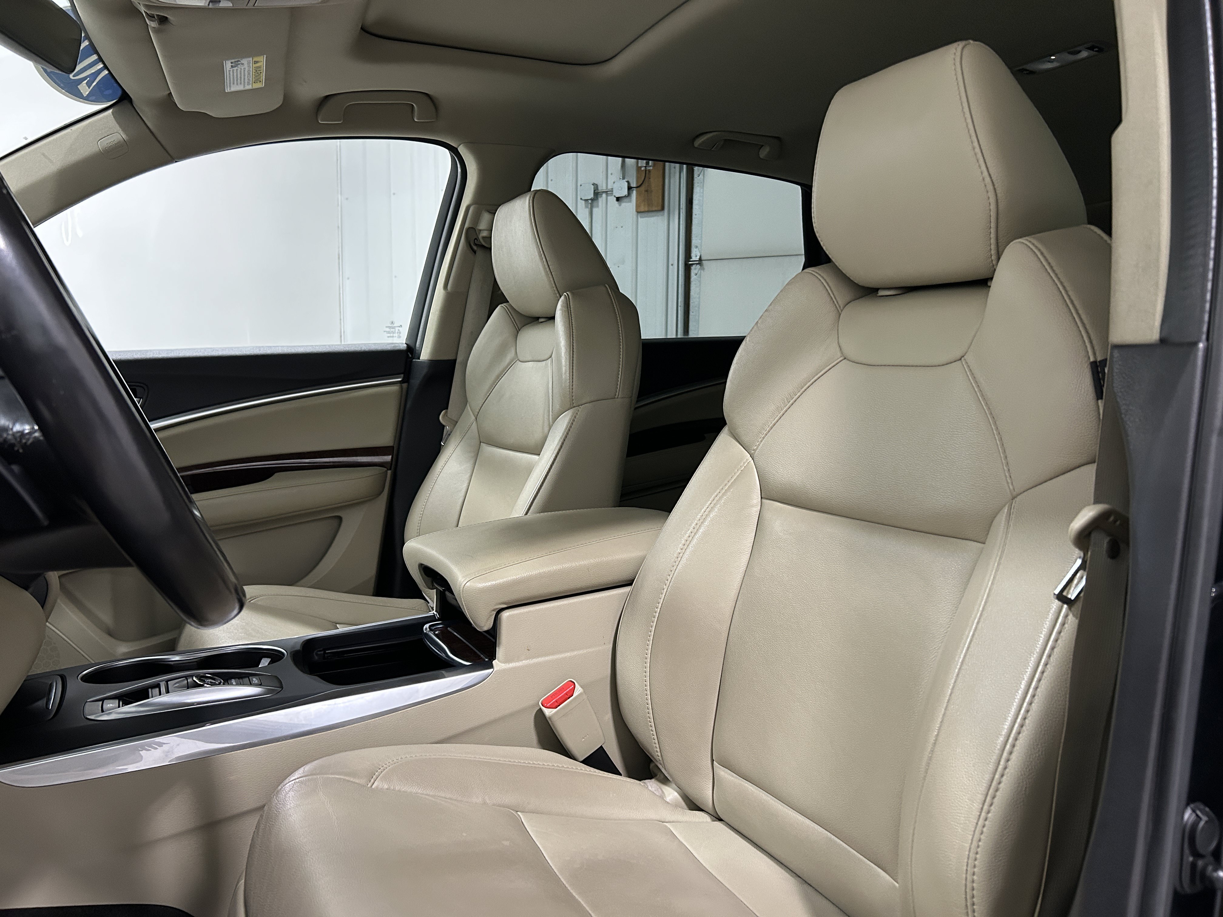 Used 2020 Acura MDX SH-AWD image 23