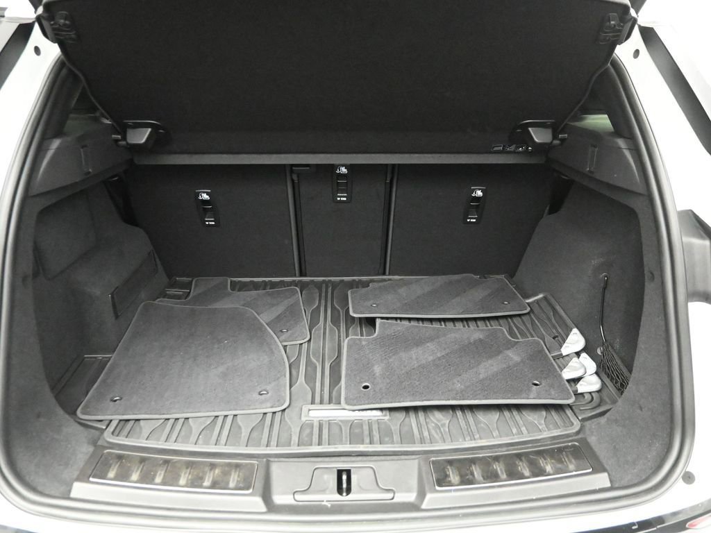 Used 2023 Land Rover Range Rover Evoque R-Dynamic S image 26