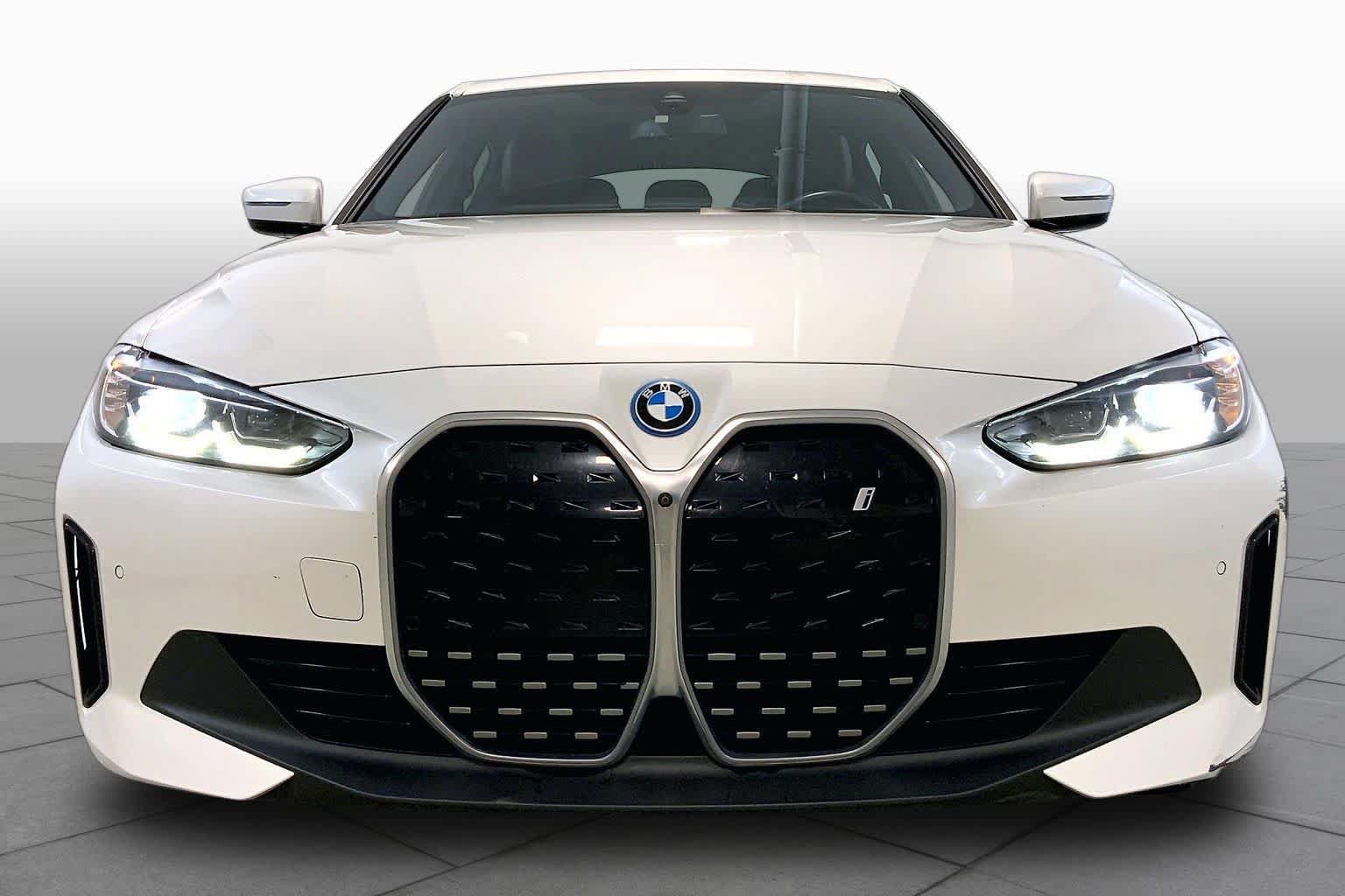 Used 2024 BMW i4 eDrive35 w/ Convenience Package RWD image 3