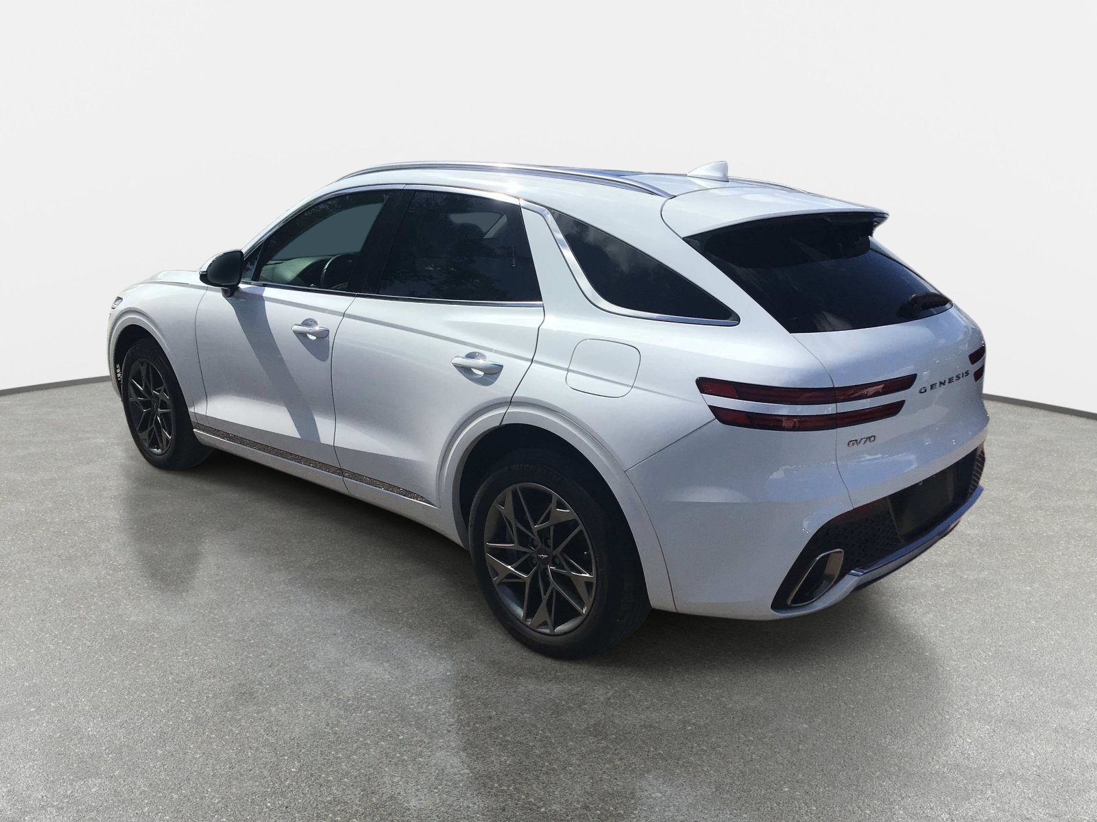 Certified 2024 Genesis GV70 2.5T w/ Select Package AWD/4WD image 6