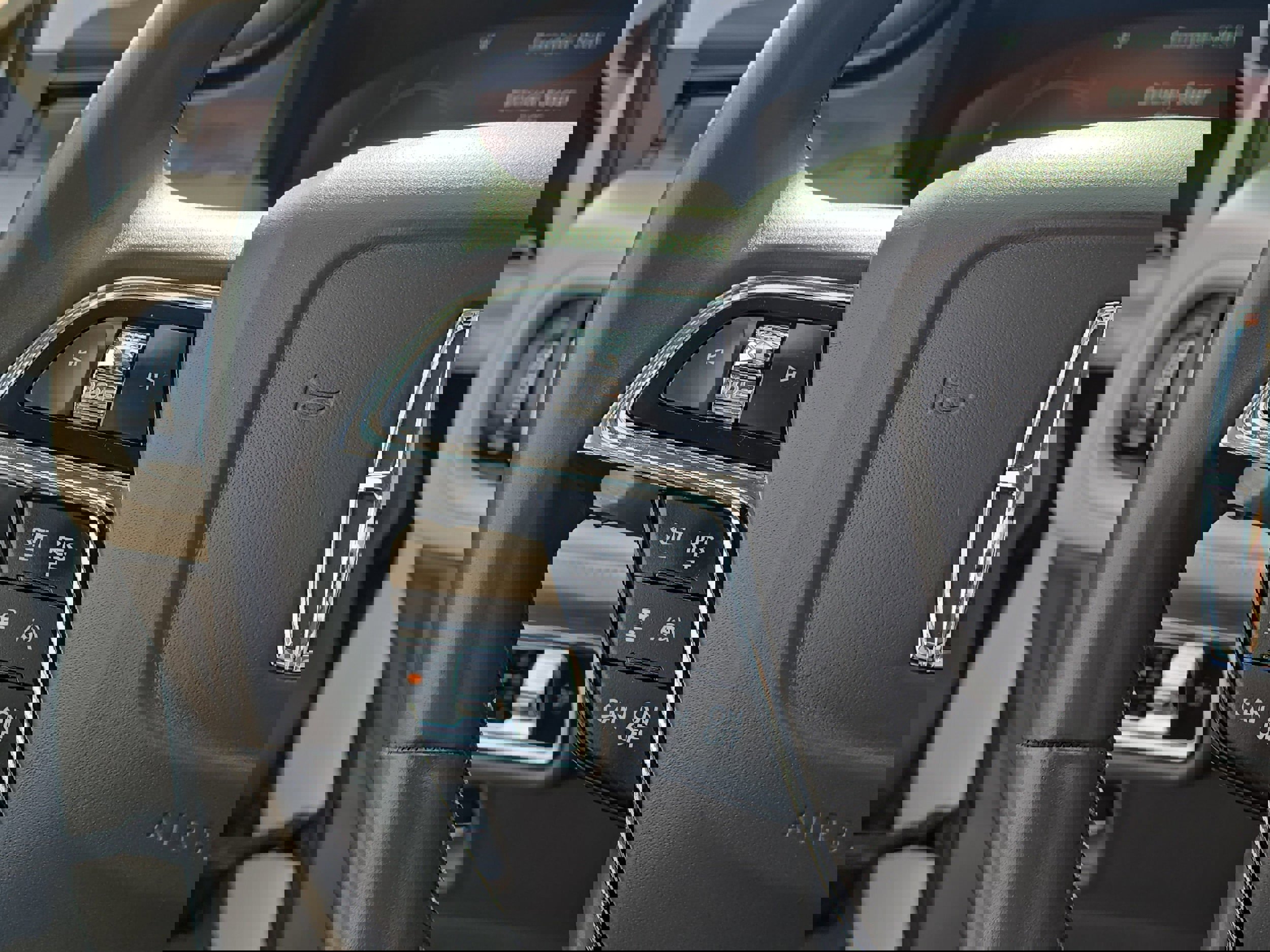 Used 2022 Lincoln Nautilus Reserve image 24