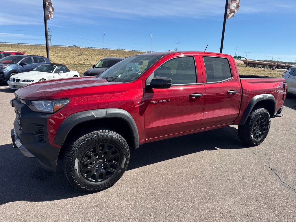 Used 2025 Chevrolet Colorado Trail Boss image 2
