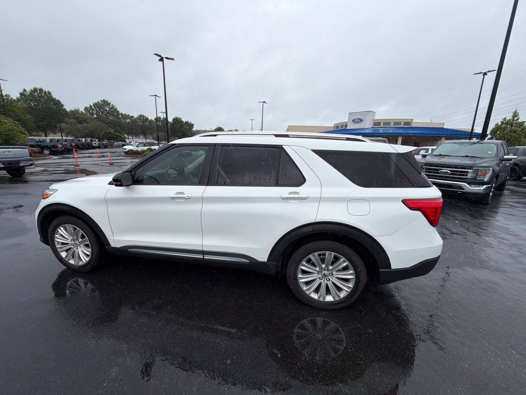 Used 2024 Ford Explorer Limited w/ Limited Technology Package RWD image 22