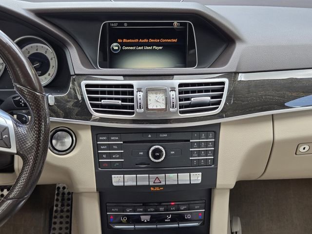 Used 2016 Mercedes-Benz E 350 4MATIC Sedan w/ Premium Package image 17