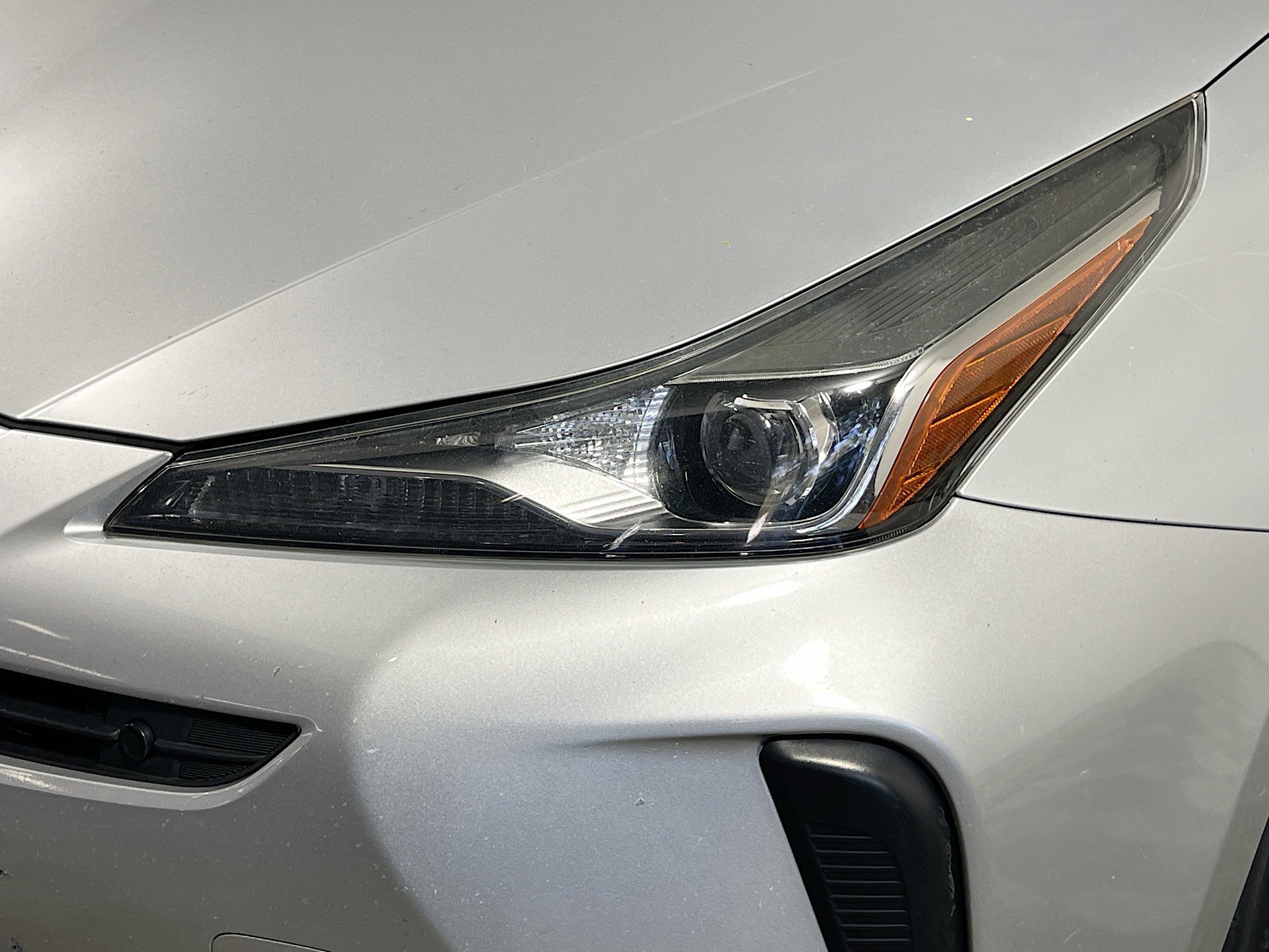 Used 2020 Toyota Prius LE image 12
