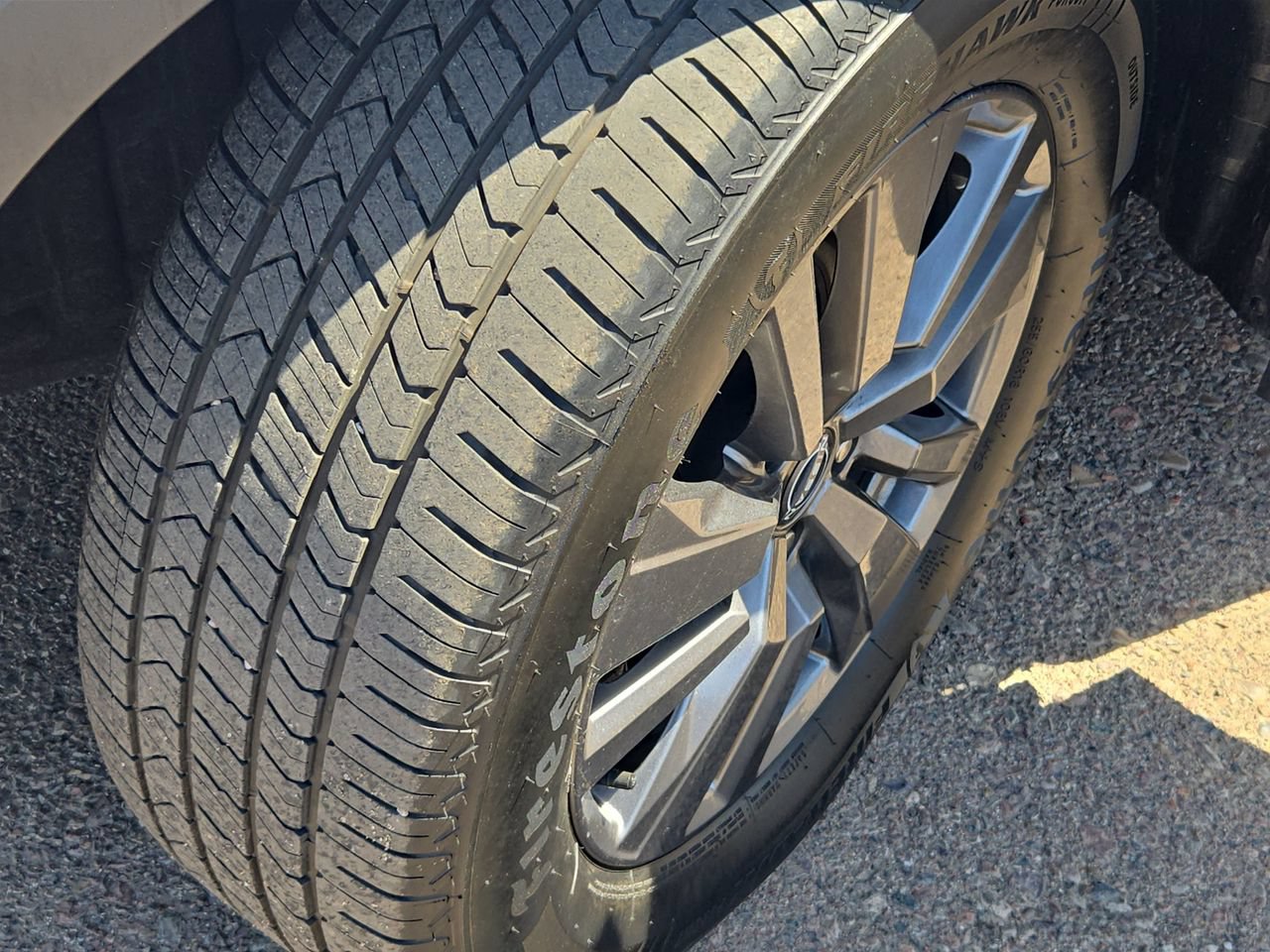 Certified 2025 Nissan Pathfinder SV FWD image 32