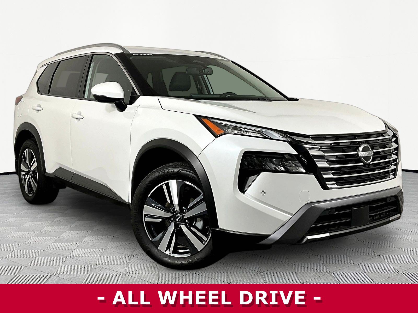Certified 2025 Nissan Rogue SL AWD/4WD image 3