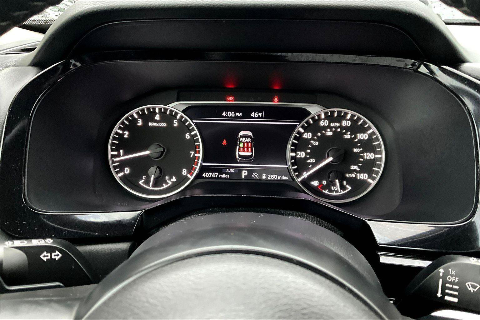 Used 2024 Nissan Pathfinder SV AWD/4WD image 13