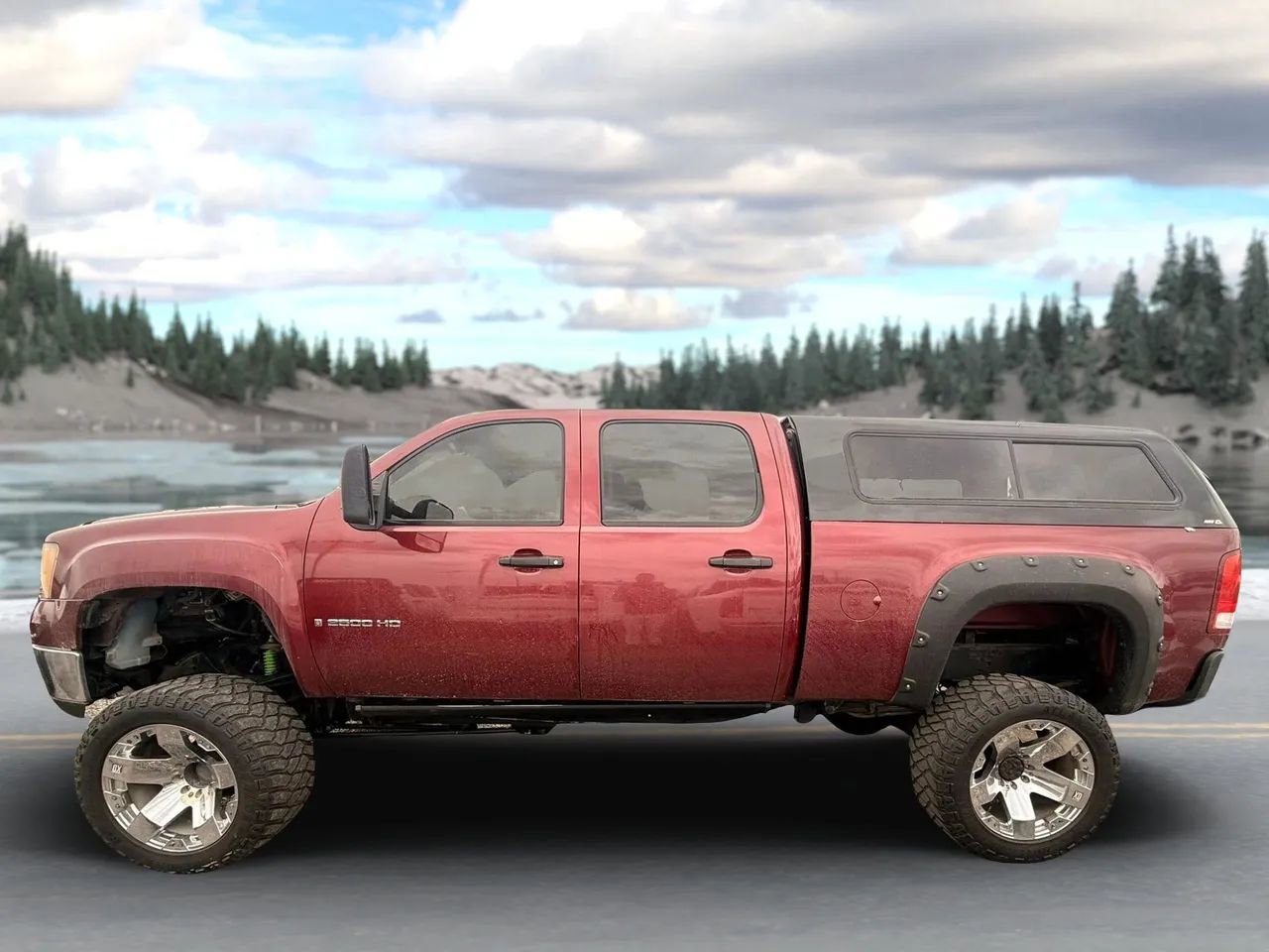 Used 2009 GMC Sierra 2500 SLE w/ Suspension Package, Off-Road AWD/4WD image 5