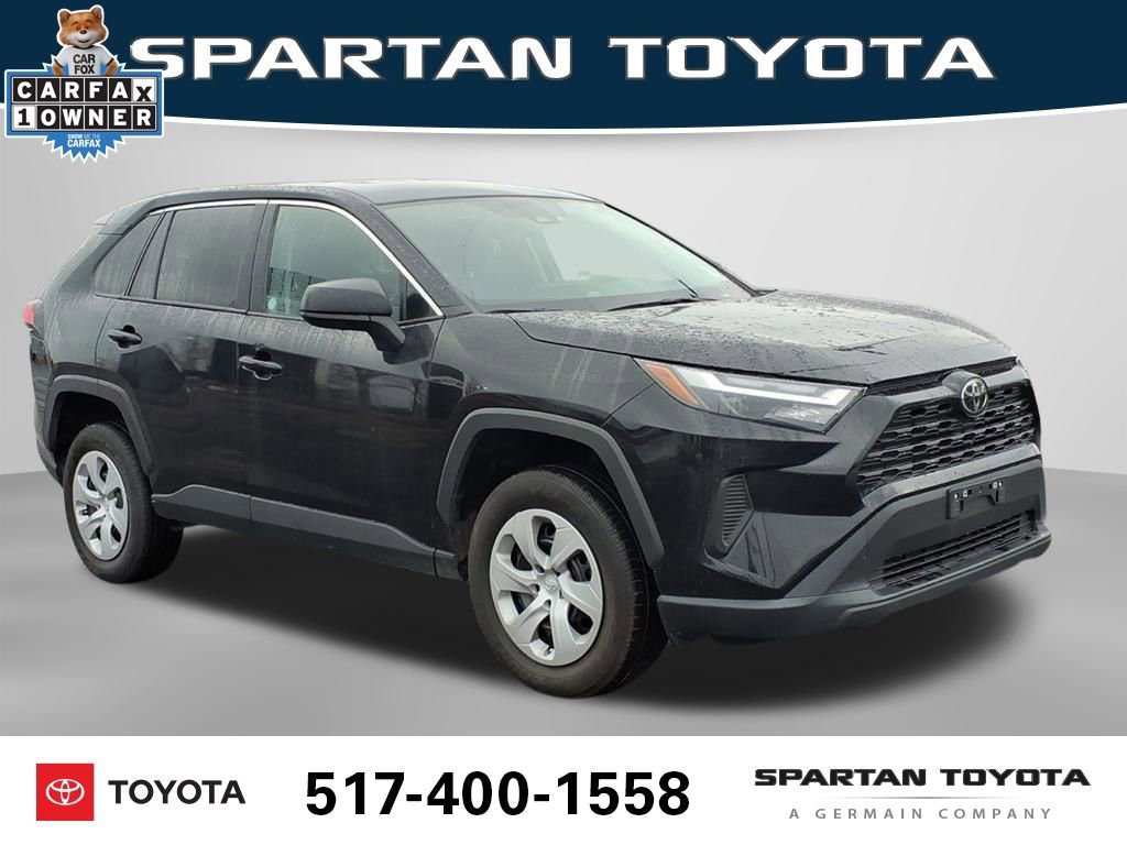 Used 2024 Toyota RAV4 LE AWD/4WD image 5