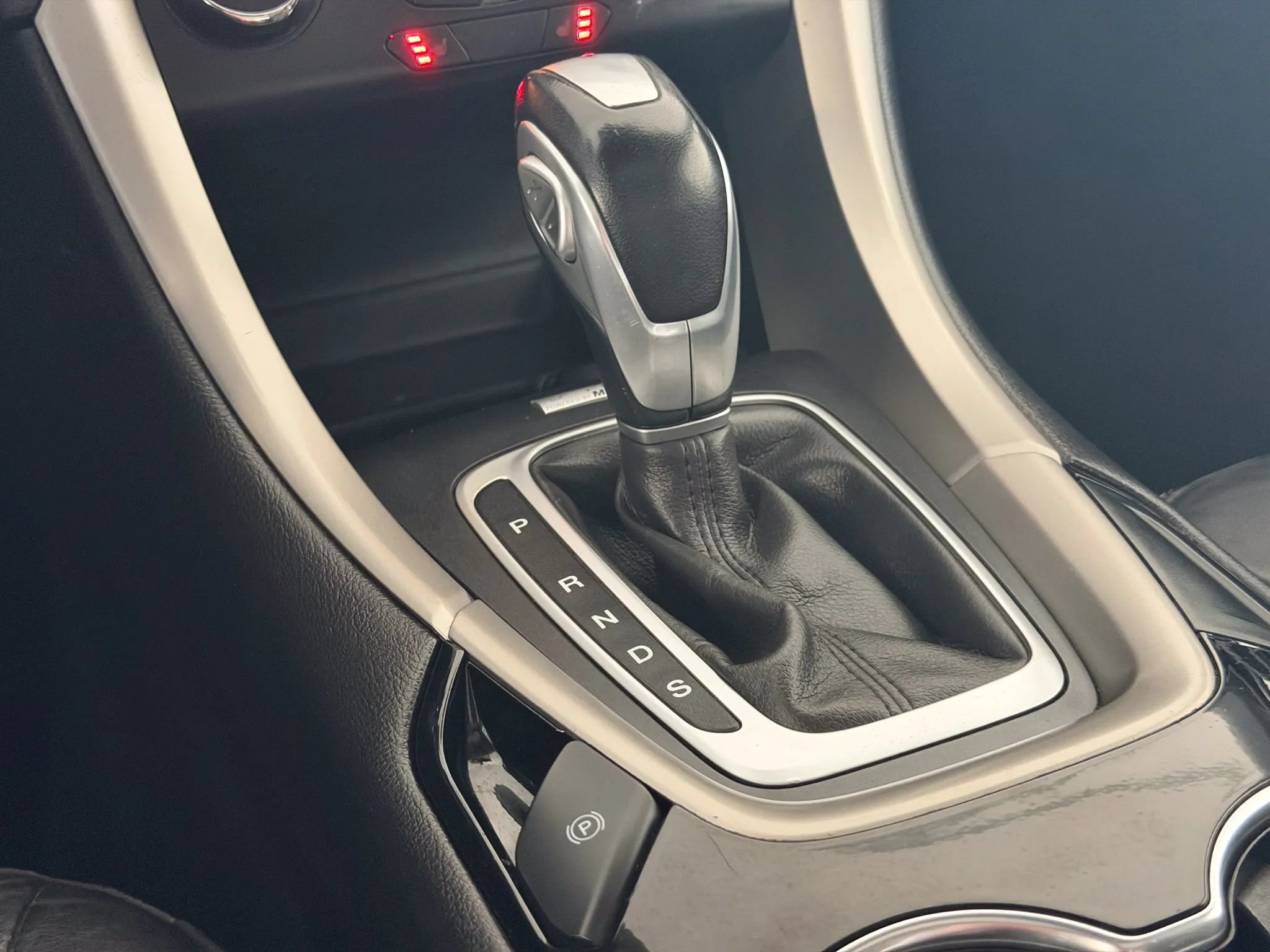 Used 2014 Ford Fusion SE w/ Equipment Group 202A FWD image 30