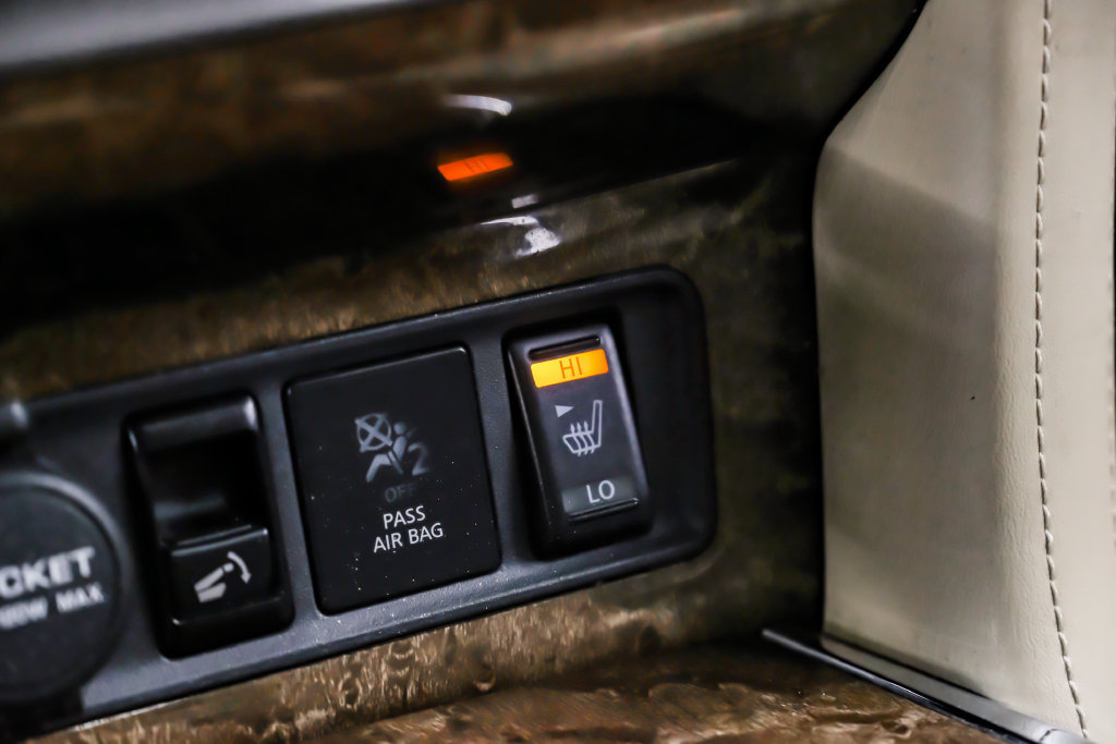 Used 2016 INFINITI QX80 2WD w/ Driver's Assistance Package image 32