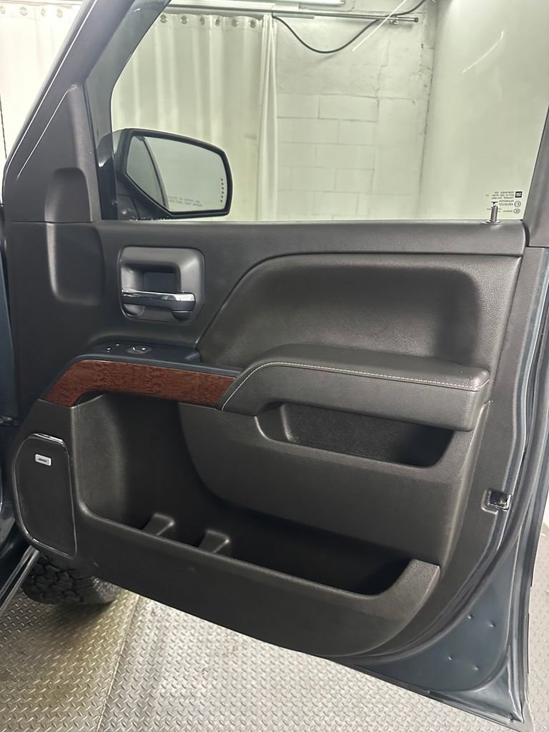 Used 2018 GMC Sierra 1500 SLT w/ SLT Premium Package image 33
