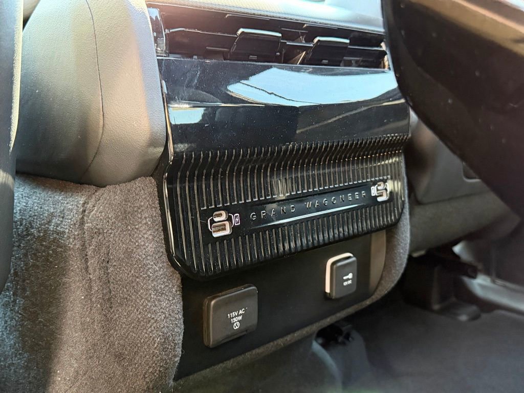 Certified 2024 Jeep Grand Wagoneer L Series II w/ Quick Order Packagew 28T image 37