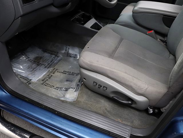 Used 2005 Dodge Dakota ST image 21