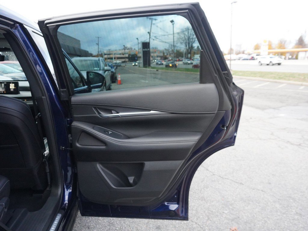 Used 2025 INFINITI QX60 Luxe image 31