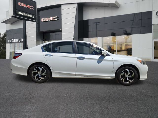 Used 2017 Honda Accord LX image 22