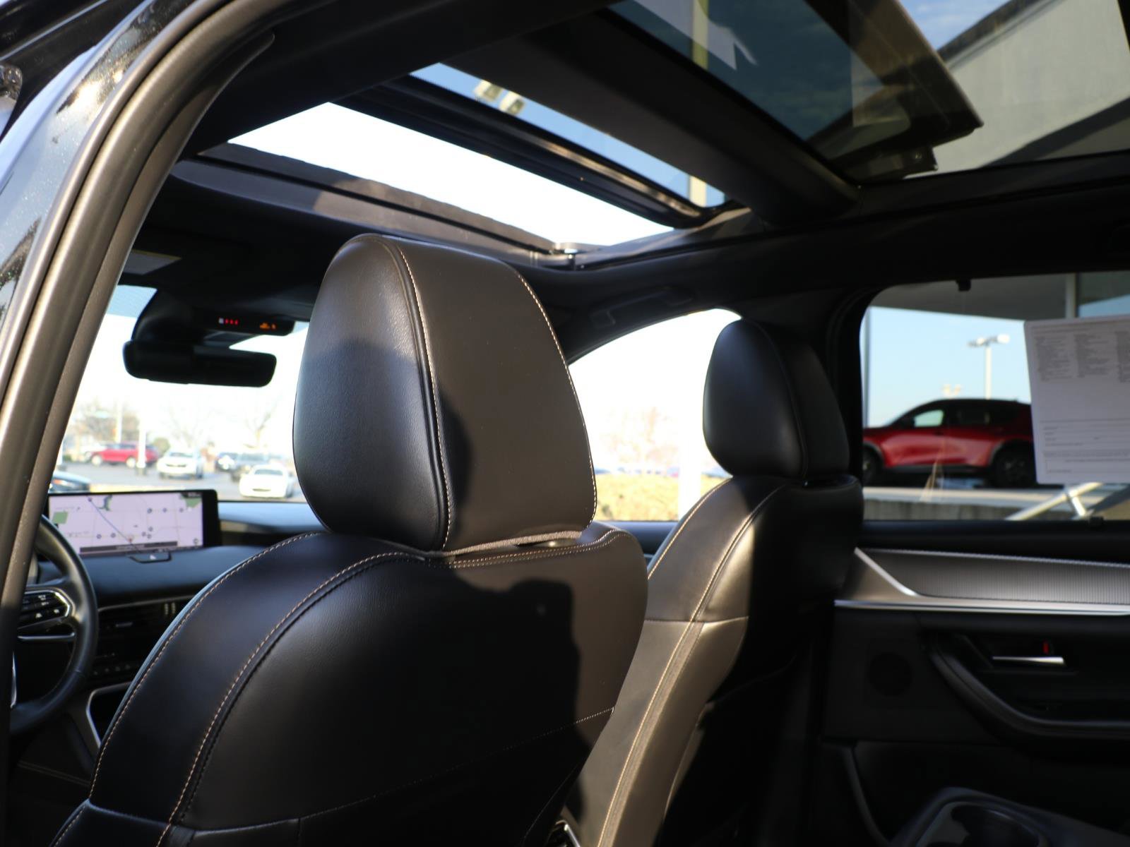 Certified 2025 MAZDA CX-70 Plug-In Hybrid w/ Premium Plus image 11