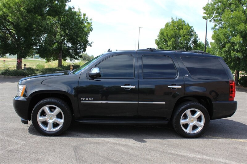 Used 2010 Chevrolet Tahoe LTZ AWD/4WD image 7