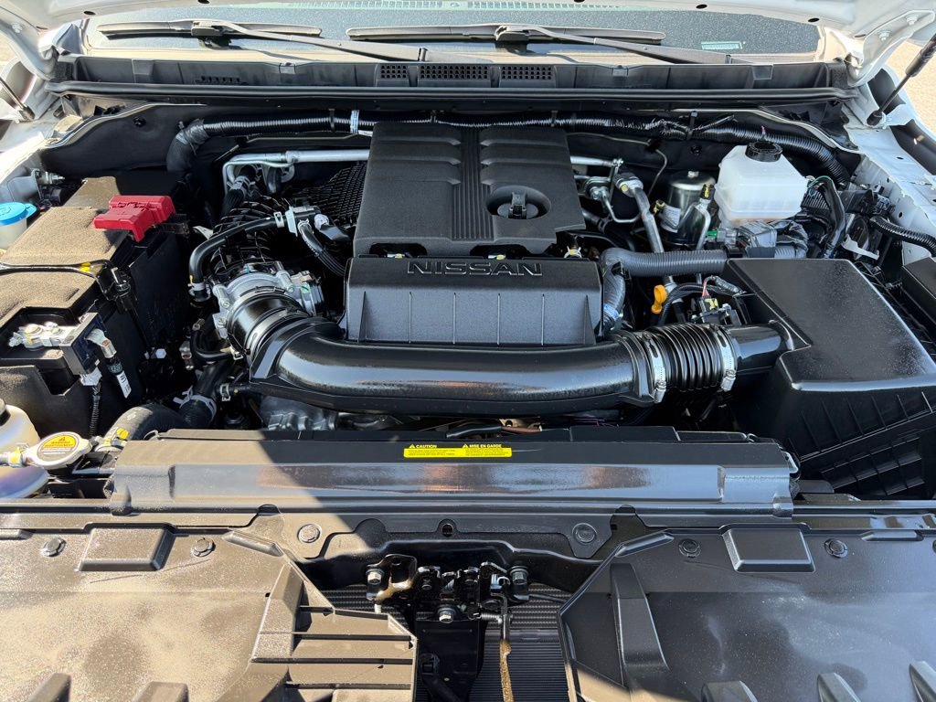 Used 2025 Nissan Frontier PRO-4X w/ Pro Premium Package image 40