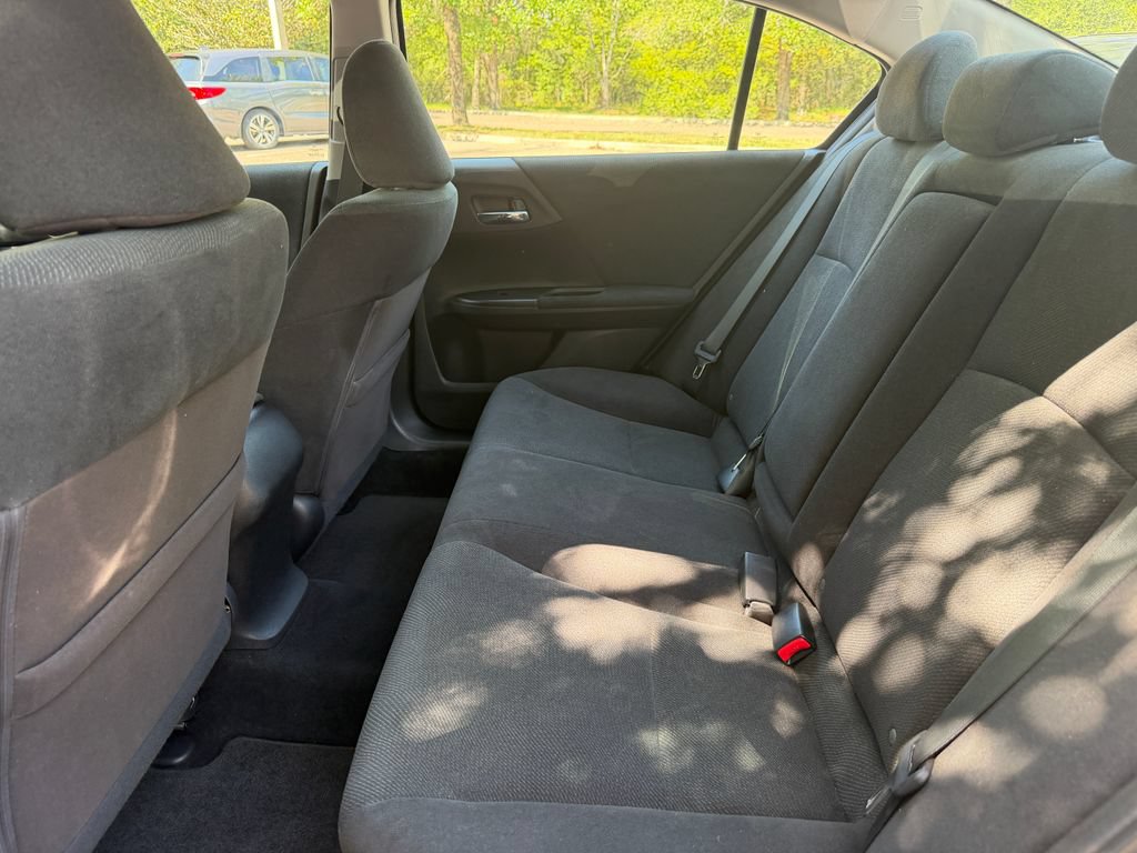 Used 2013 Honda Accord LX image 11