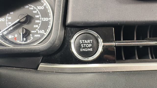 Used 2023 Mitsubishi Outlander SE image 25