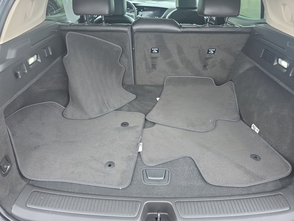 Used 2023 Buick Envision Essence image 11