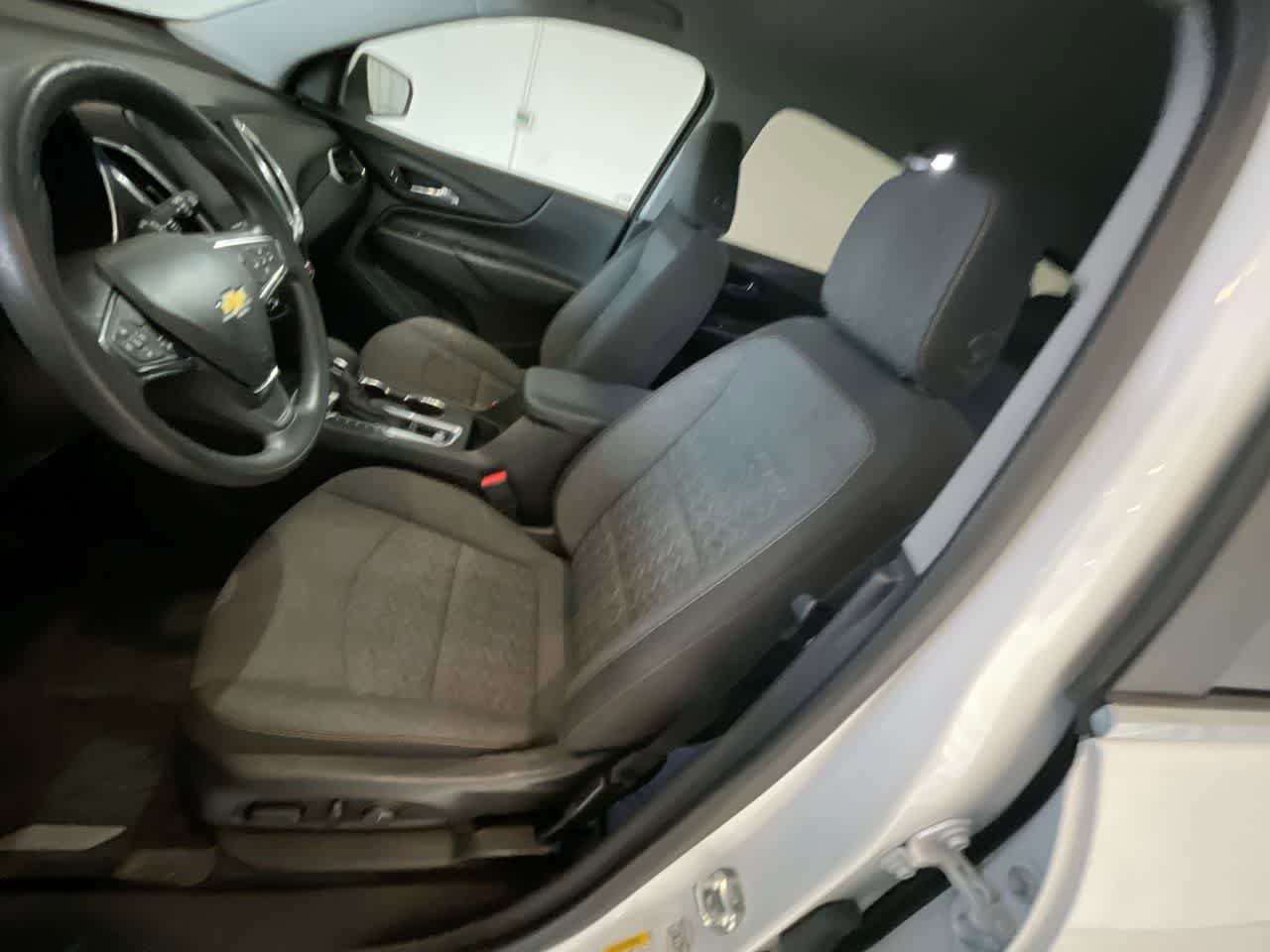 Used 2023 Chevrolet Equinox LT w/ LPO, Floor Liner Package AWD/4WD image 11