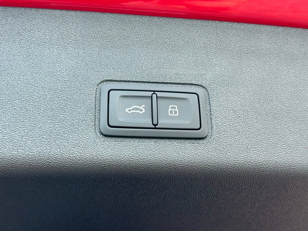 New 2026 Audi Q3 quattro 2.0T AWD/4WD image 32