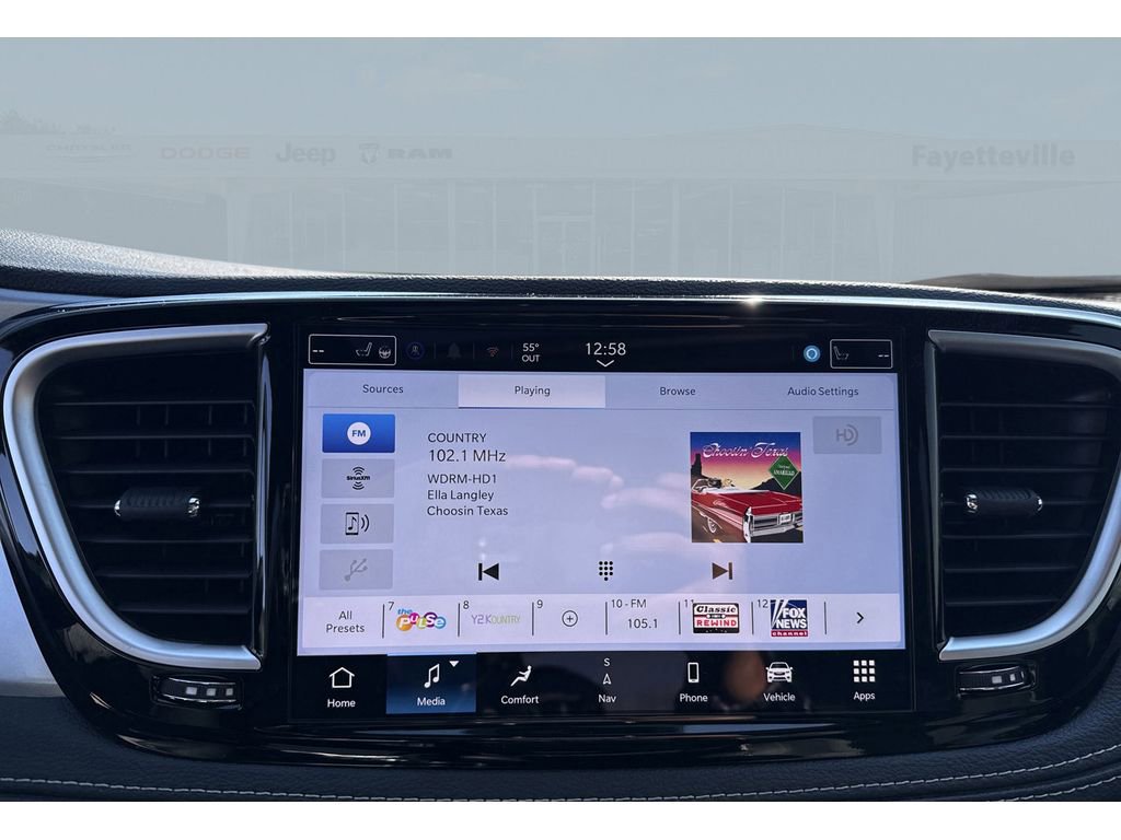 New 2026 Chrysler Pacifica Limited w/ S Appearance Package image 15