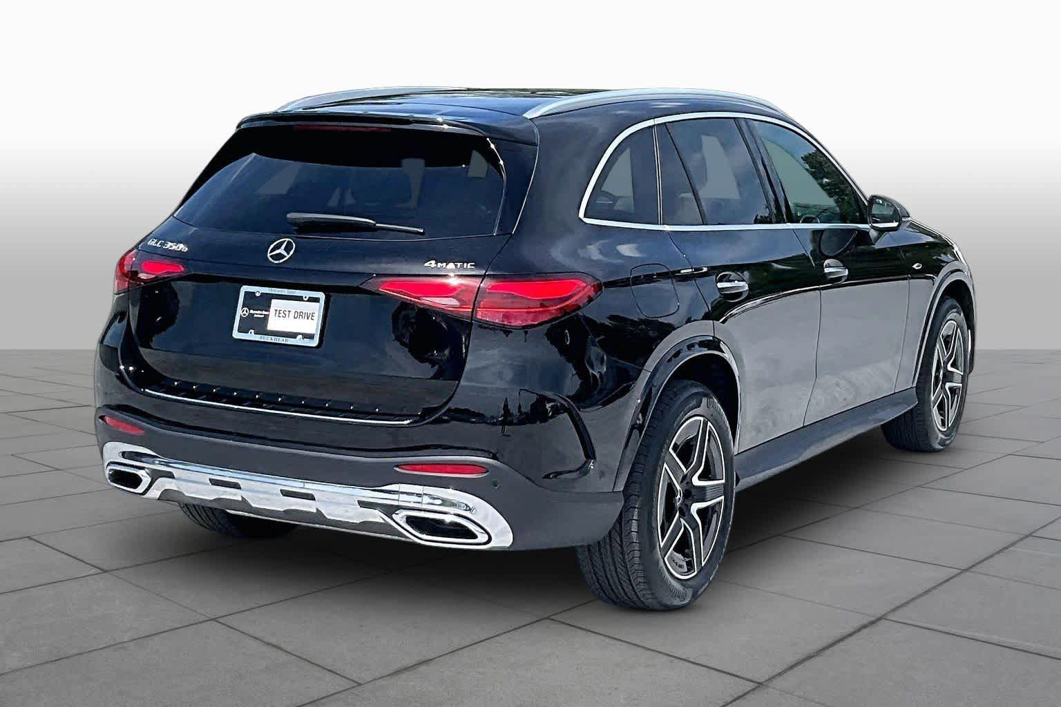 Used 2025 Mercedes-Benz GLC 350e 4MATIC image 13