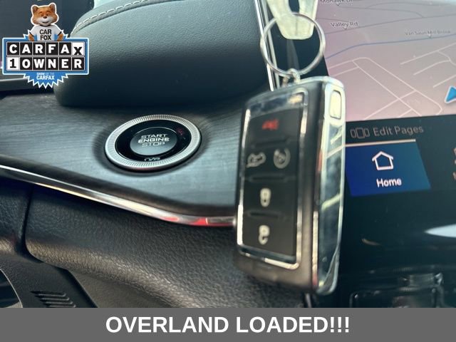 Used 2023 Jeep Grand Cherokee Overland w/ Luxury Tech Group IV AWD/4WD image 43