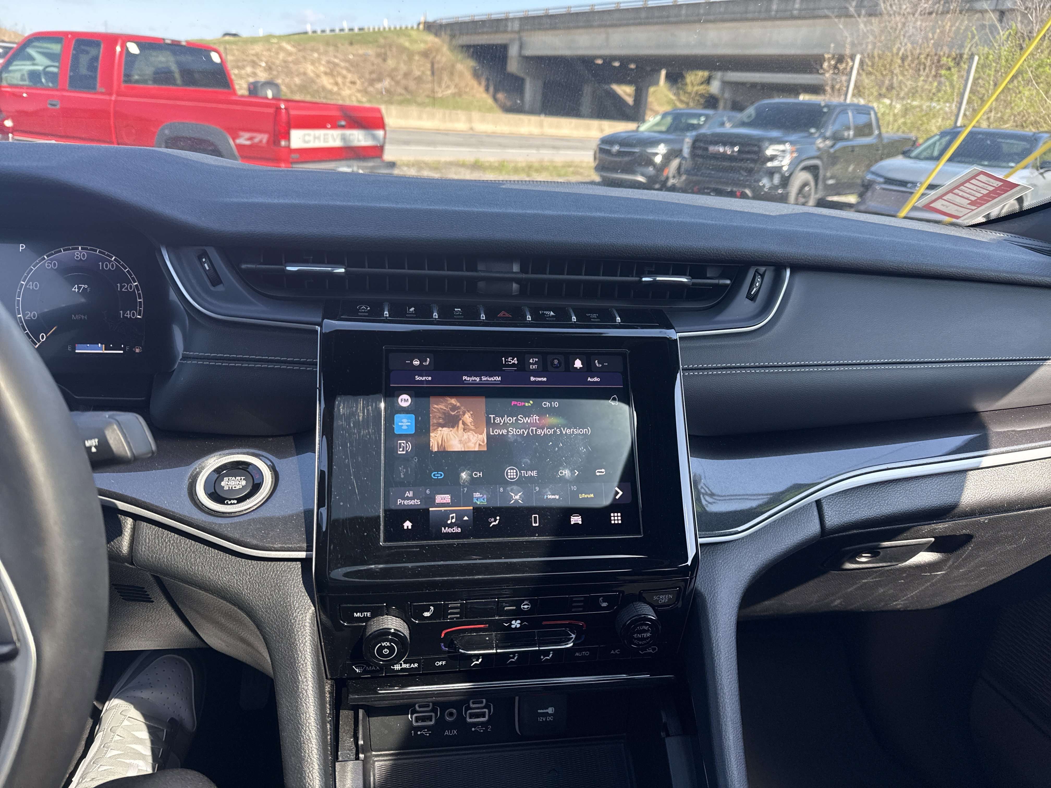 Used 2023 Jeep Grand Cherokee Altitude image 26