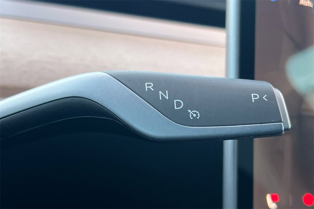 Used 2023 Tesla Model Y Long Range image 22