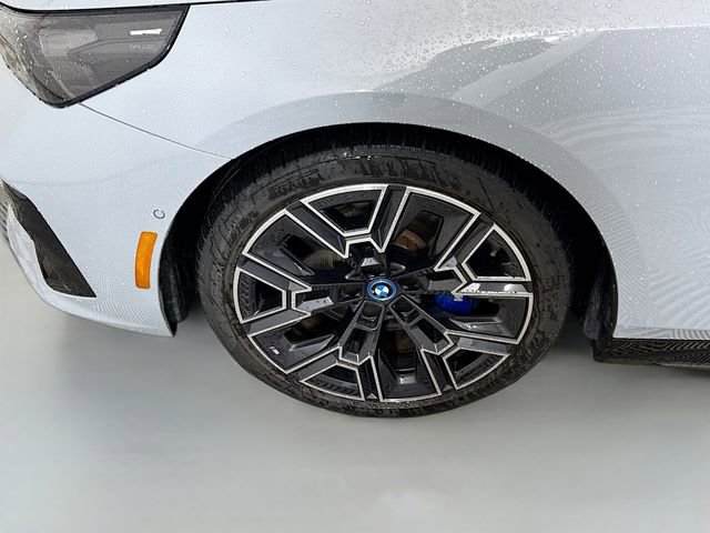 Used 2024 BMW i5 eDrive40i w/ M Sport Package image 29