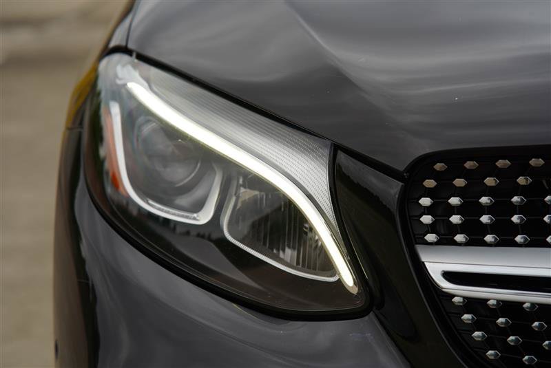 Used 2019 Mercedes-Benz GLC 300 4MATIC Coupe image 22
