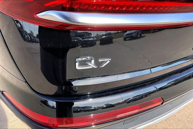 Used 2023 Audi Q7 3.0T Premium Plus w/ Premium Plus Package AWD/4WD image 33