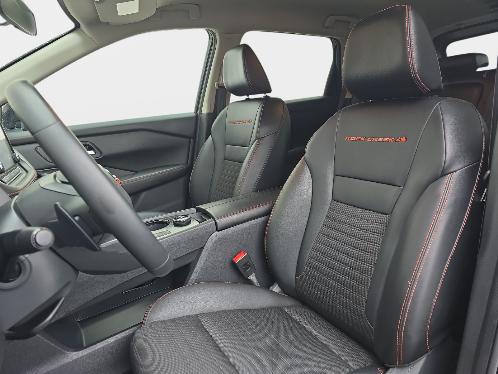 Used 2025 Nissan Rogue SV AWD/4WD image 17