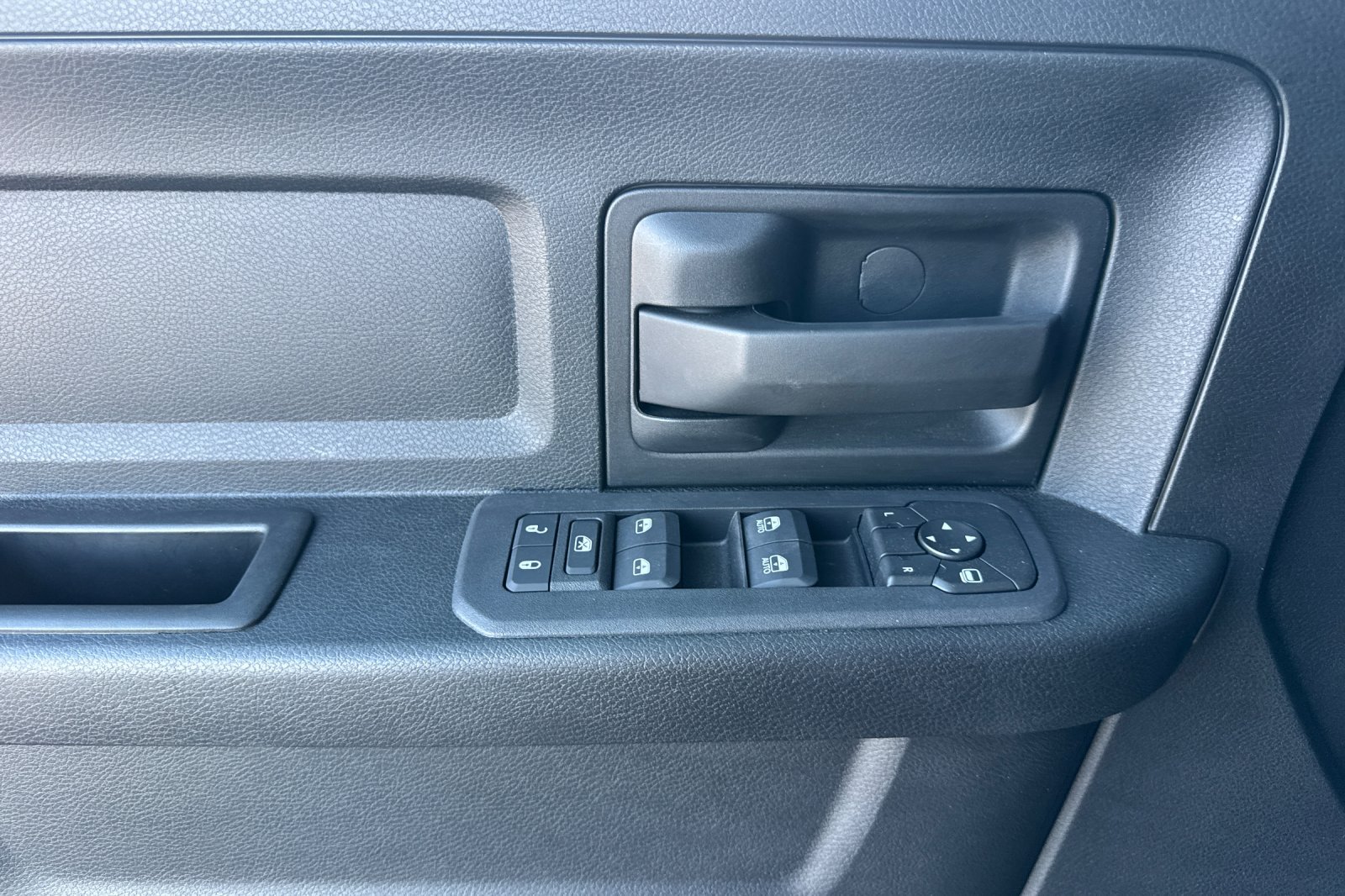 New 2026 RAM 3500 Tradesman AWD/4WD image 10
